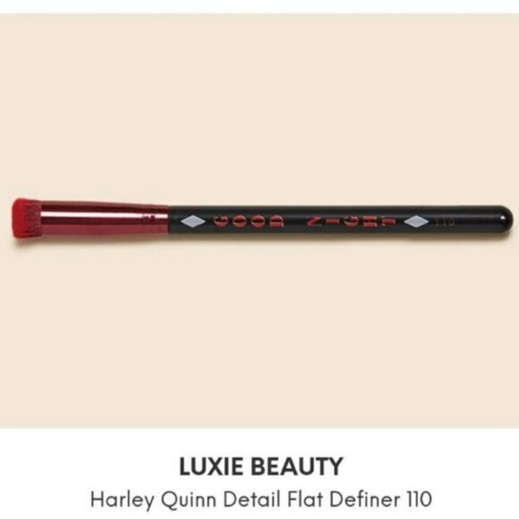 Luxie 110 HARLEY QUINN Detail Flat Definer Blending Brush NIP Makeup Eye Shade - Picture 1 of 4